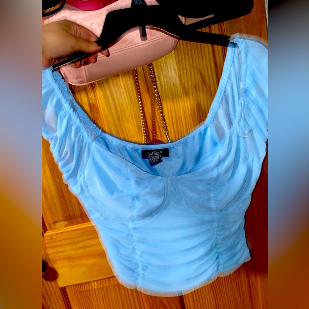 Baby blue puff shoulder top